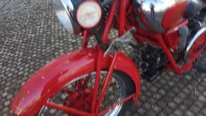 Moto Guzzi   (10)