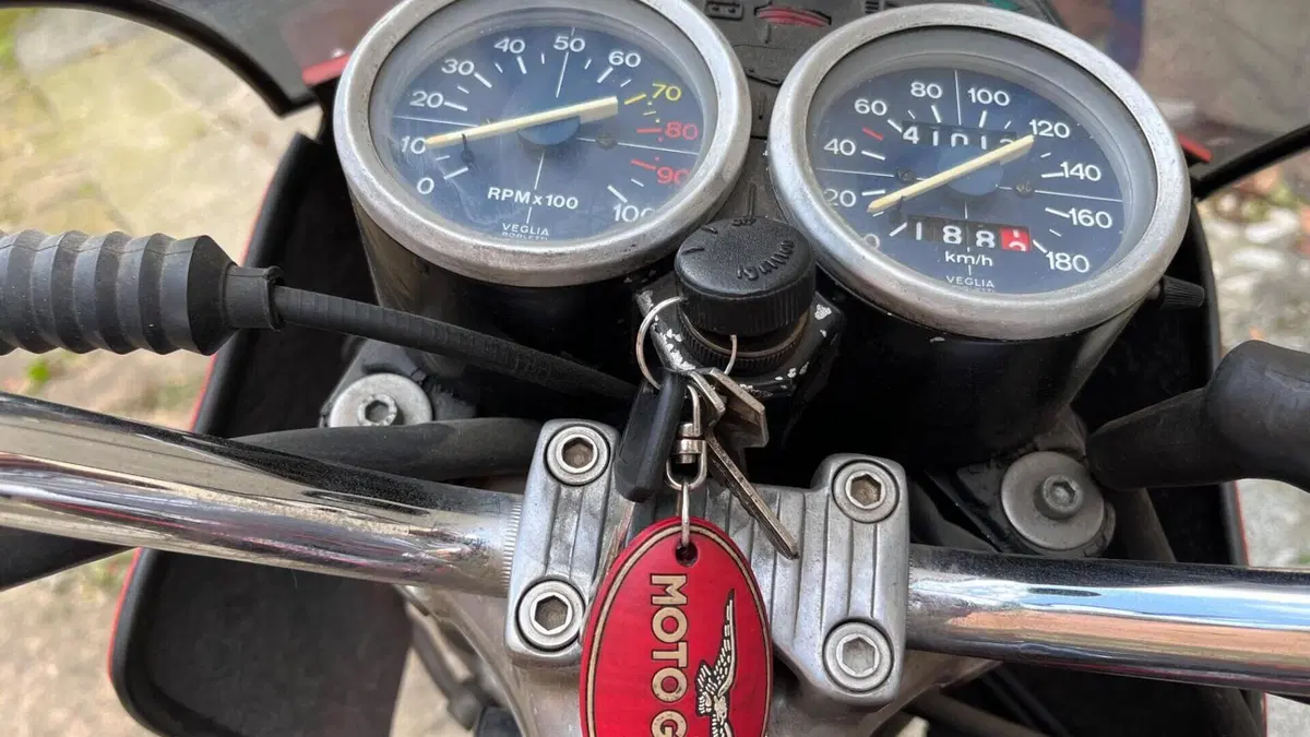 Moto Guzzi   (6)