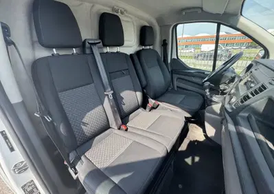 Ford Transit Custom Furgone 280 2.0 EcoBlue Hybrid 130 PC Furgone Trend (15)