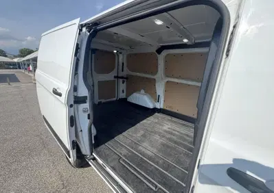 Ford Transit Custom Furgone 280 2.0 EcoBlue Hybrid 130 PC Furgone Trend (6)