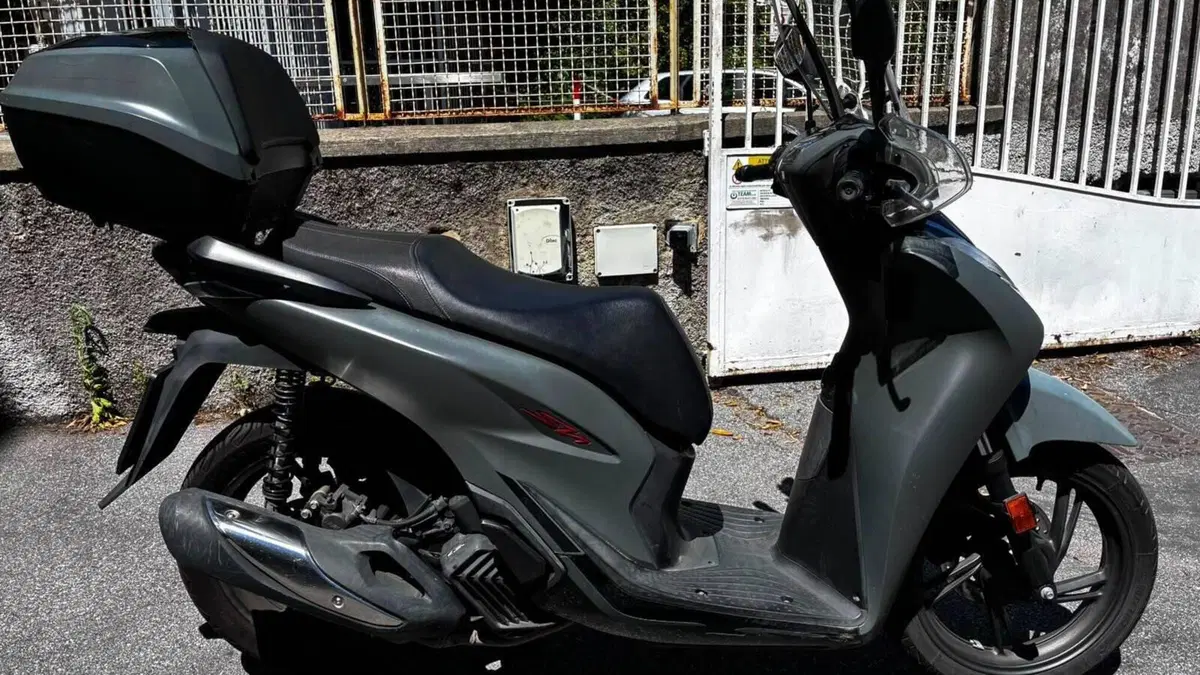 Honda SH 125i Sport (2022 - 23)  (2)