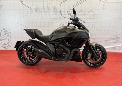 Ducati Diavel 1200 Carbon (2017 - 18) - Annuncio 10037582