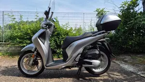 Honda SH 150i (2017 - 19)  (2)