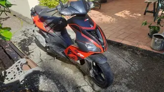 Aprilia SR 50 Motard 2T (2018 - 20)