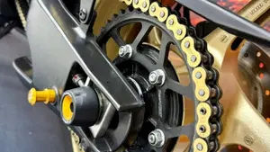 Yamaha YZF R1 (2015 - 16)  (11)