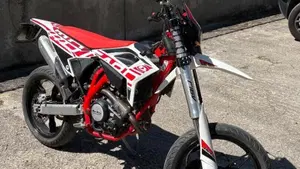 Betamotor RR 125 4T Motard LC (2021 - 23)  (3)