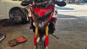 Ducati Multistrada V4 Pikes Peak (2021 - 24)  (2)
