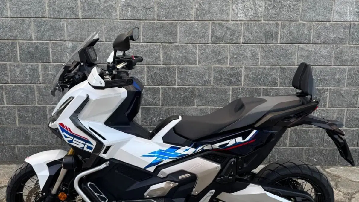 Honda X-ADV 750 Special Edition (2026)  (2)