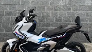 Honda X-ADV 750 Special Edition (2026)  (2)