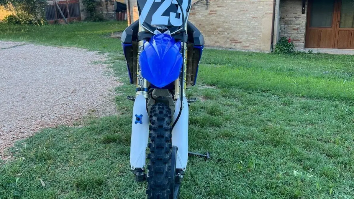 Yamaha YZ 250 F (2018)  (4)