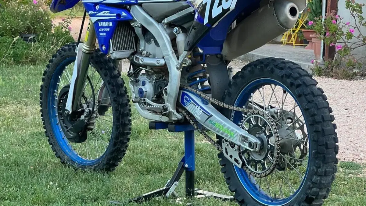 Yamaha YZ 250 F (2018)  (6)