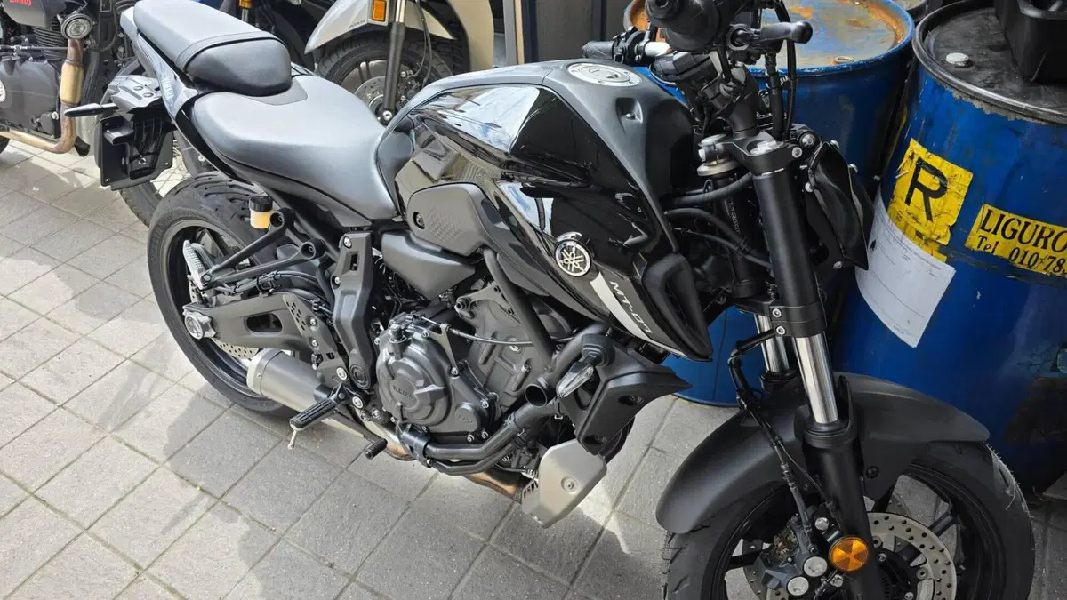Yamaha MT-07 Pure (2023 - 25) 