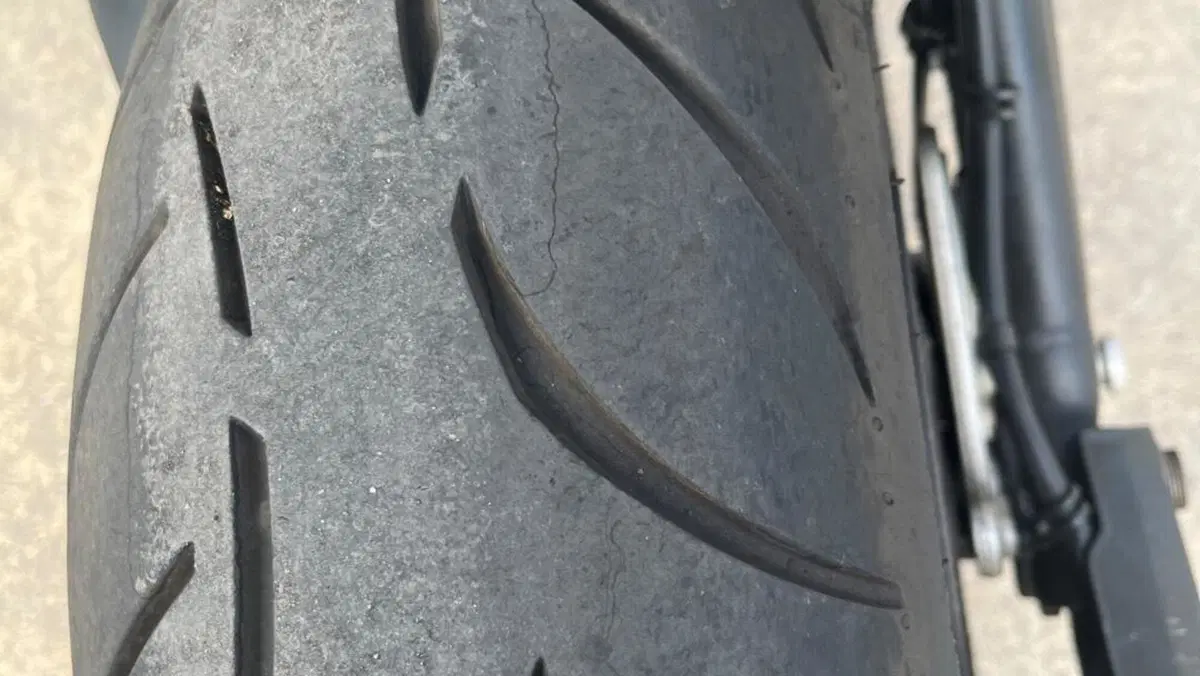 Benelli 752 S (2019 - 20)  (6)