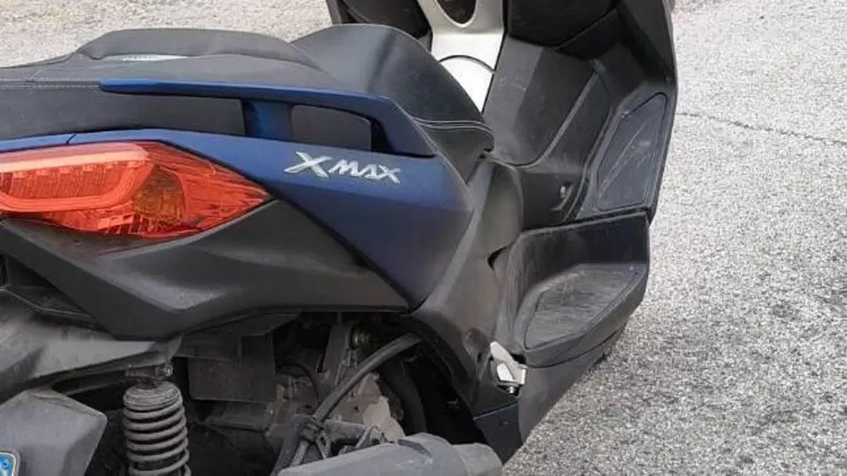 Yamaha X-Max 300 ABS (2017 - 20)  (4)