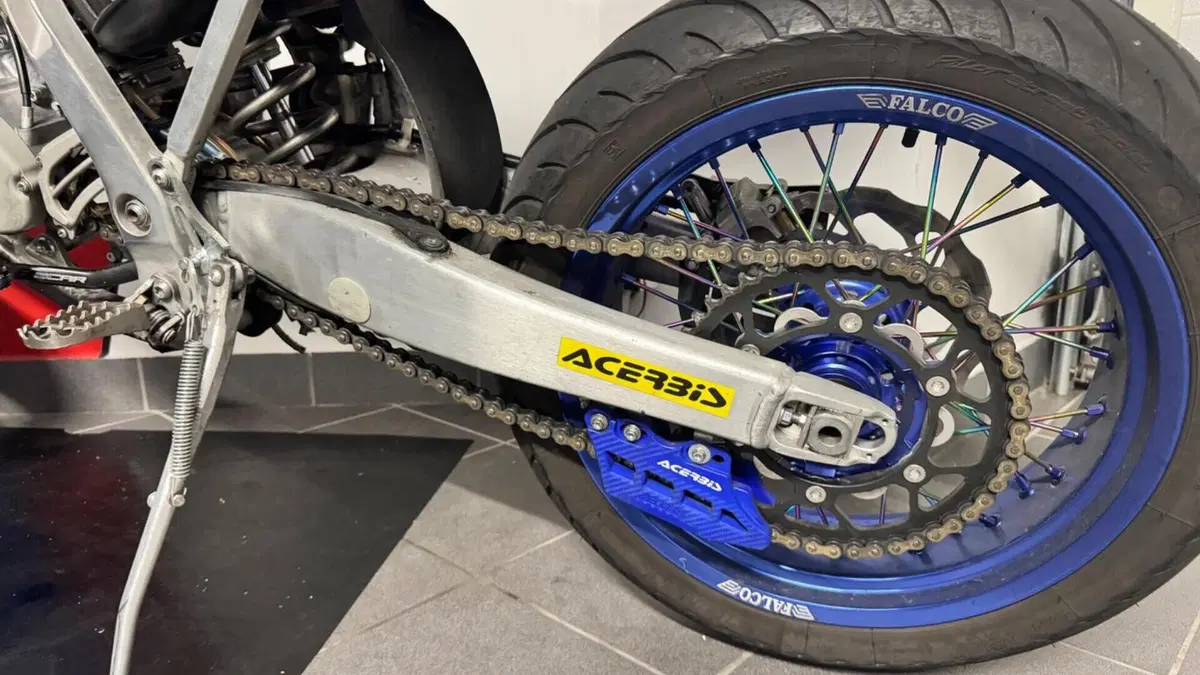 Yamaha YZ 125 (2021)  (6)