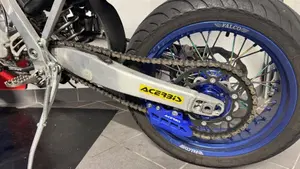 Yamaha YZ 125 (2021)  (6)