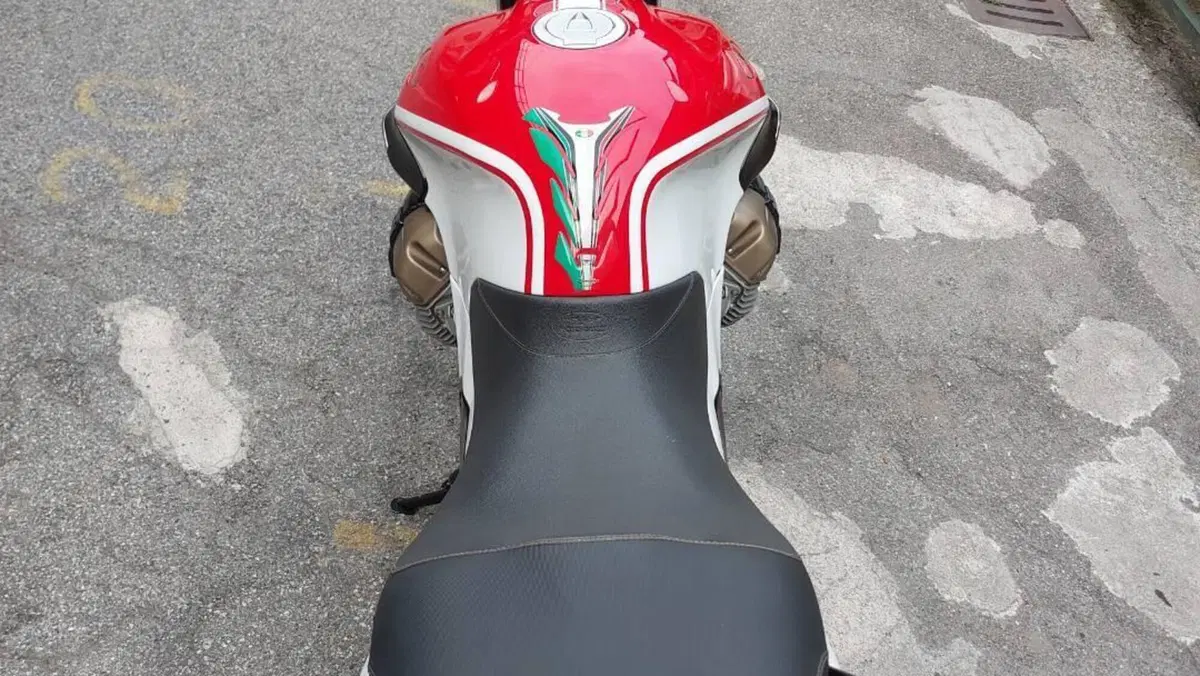 Moto Guzzi Breva V 1100 i.e.  (5)