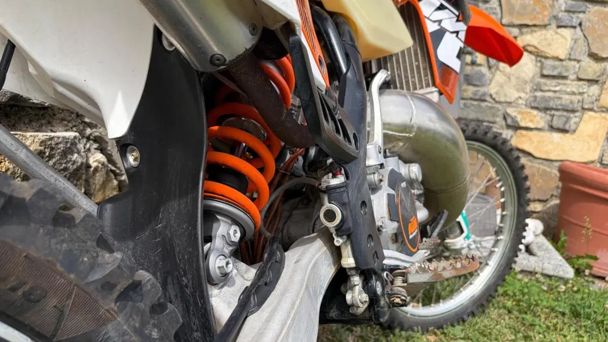 KTM 125 EXC (2012)  (6)