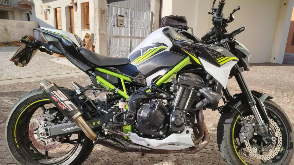 Kawasaki Z 900 (2020)  (2)