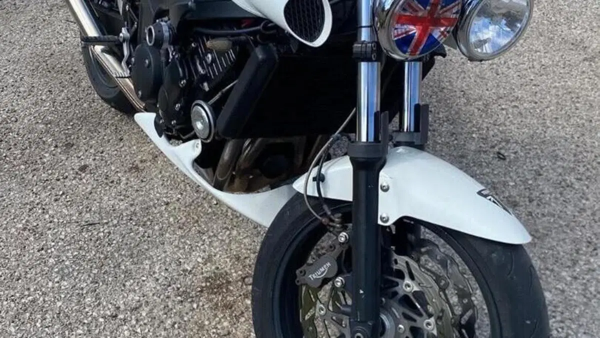 Triumph Speed Four 