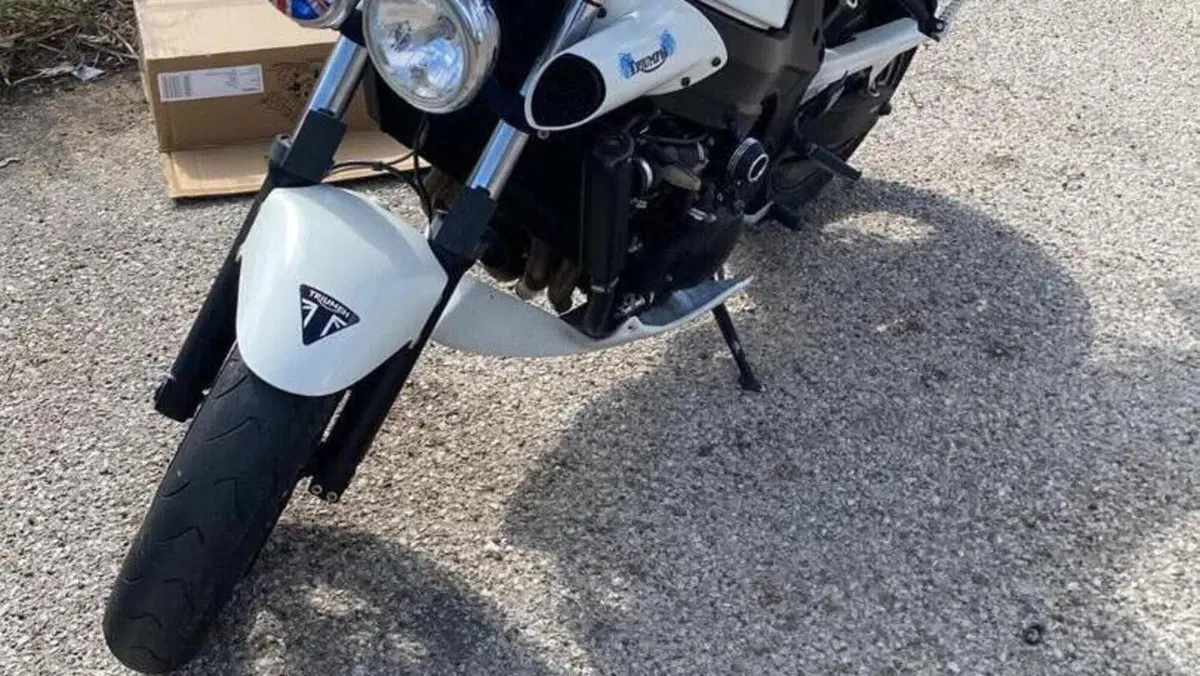 Triumph Speed Four  (2)
