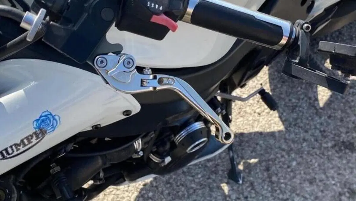 Triumph Speed Four  (5)