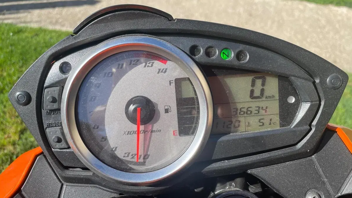 Kawasaki Z 750 (2007 - 14)  (4)