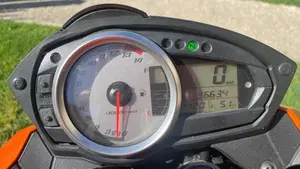 Kawasaki Z 750 (2007 - 14)  (4)