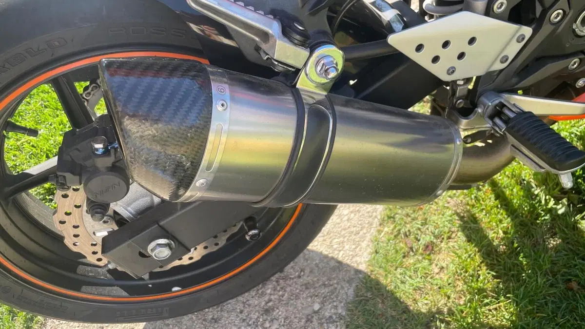 Kawasaki Z 750 (2007 - 14)  (5)