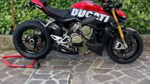 Ducati Streetfighter V4 1100 S (2020)  (2)