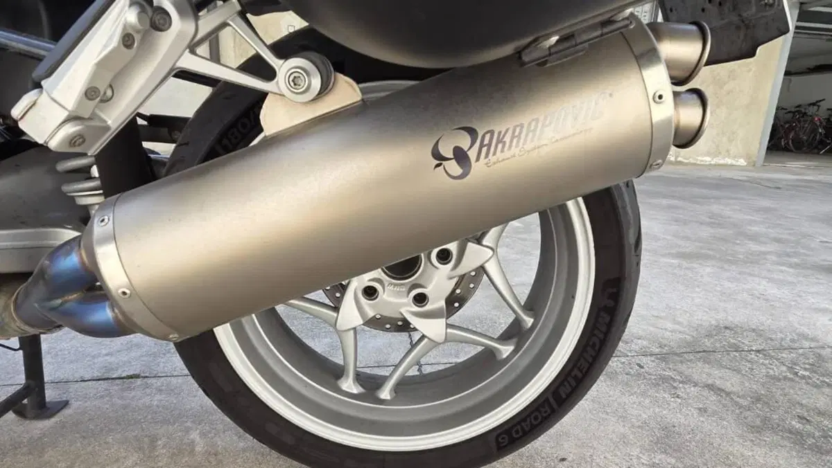 Bmw R 1200 R (2006 - 11)  (4)