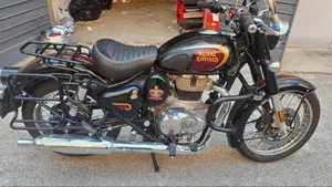 Royal Enfield Classic 350 (2021 - 26)  (2)