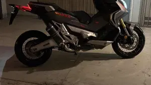 Honda X-ADV 750 (2018 - 20)  (2)