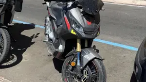 Honda X-ADV 750 (2018 - 20)  (3)