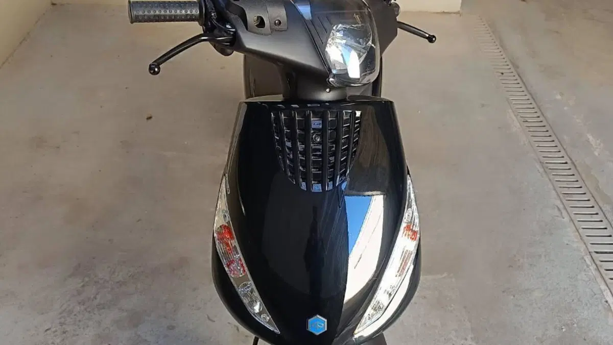 Piaggio Zip 50 4T (2021 - 25)  (2)