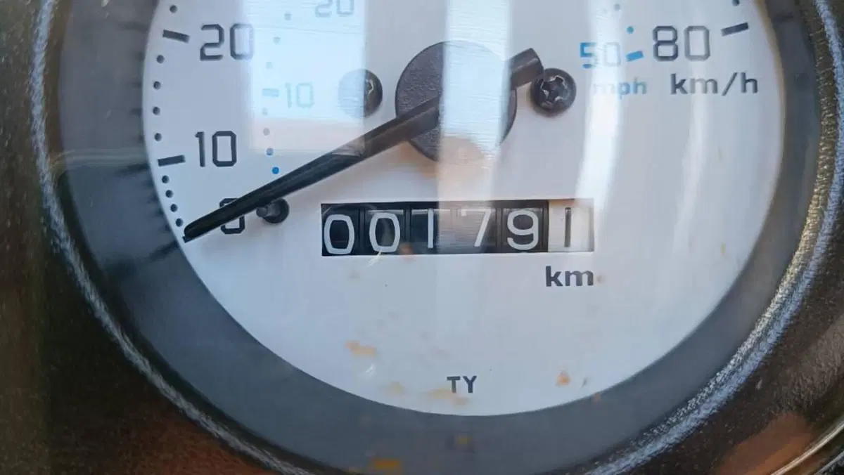 Piaggio Zip 50 4T (2021 - 25)  (3)