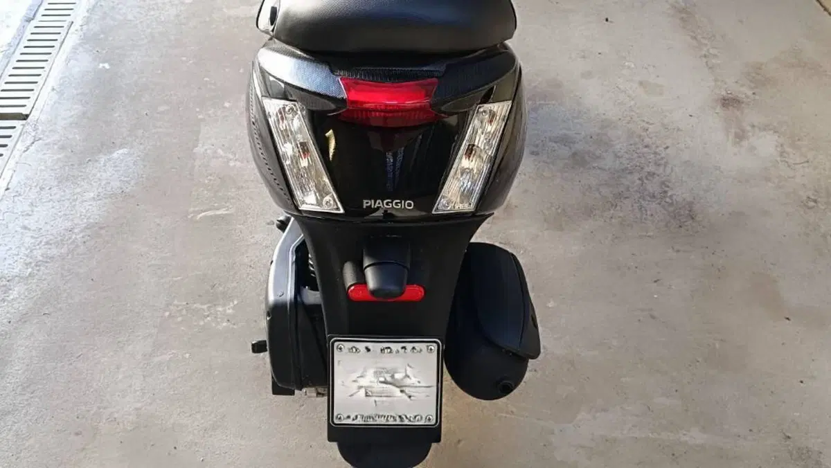 Piaggio Zip 50 4T (2021 - 25)  (5)