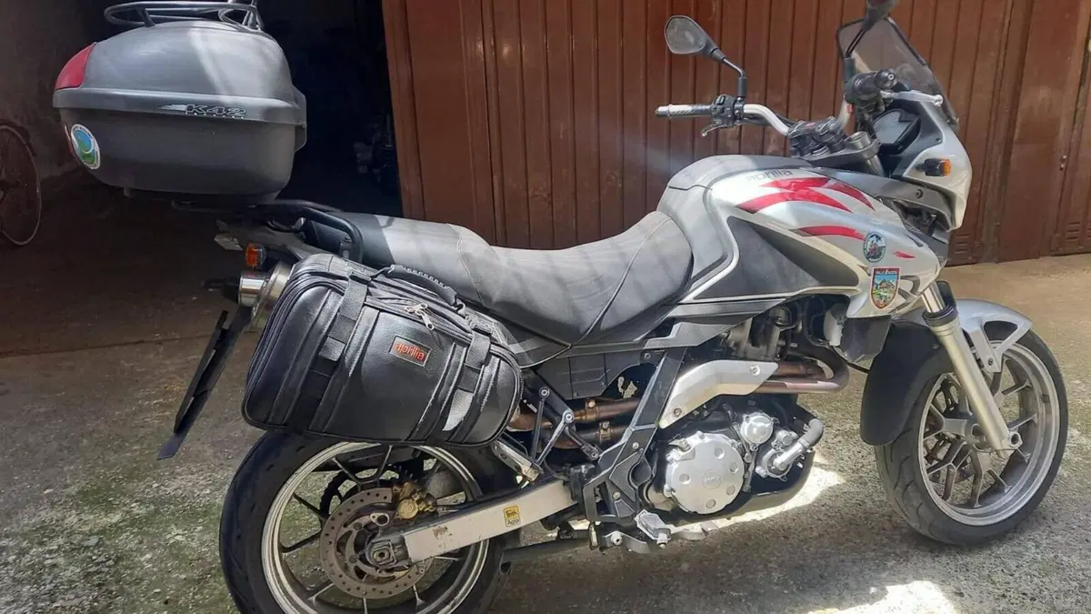 Aprilia Pegaso 650 Strada (2005 - 11)  (6)