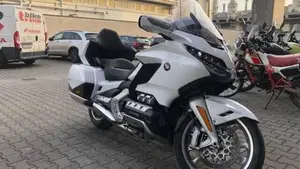 Honda GL 1800 Gold Wing (2018 - 20)  (4)