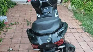 Yamaha T-Max 530 DX (2017 - 19)  (4)