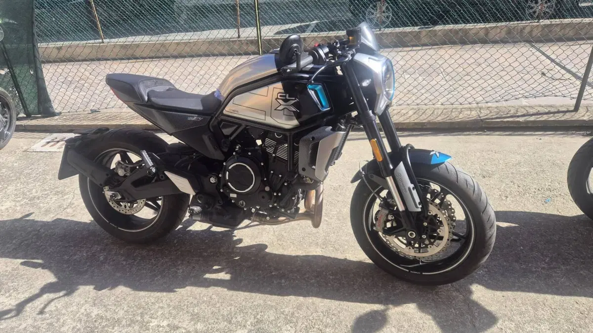 CFMOTO 700CL-X Sport (2022 - 26)  (2)