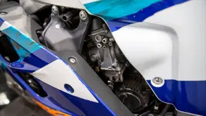 Suzuki   (8)