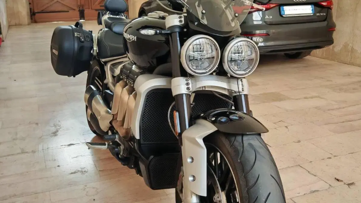 Triumph Rocket 3 GT (2021 - 24)  (2)