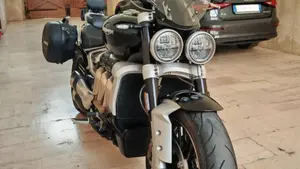 Triumph Rocket 3 GT (2021 - 24)  (2)