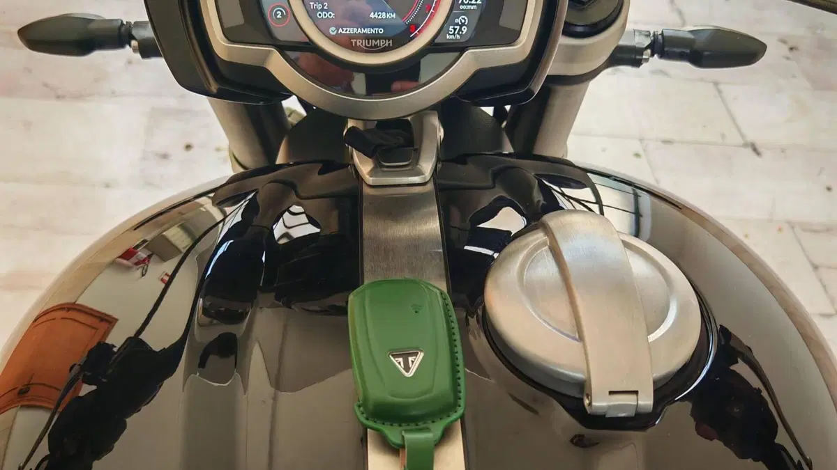 Triumph Rocket 3 GT (2021 - 24)  (3)