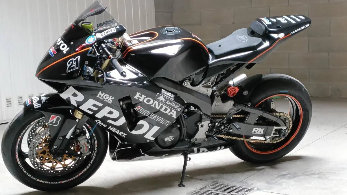 Honda CBR 600 RR (2005 - 06) 