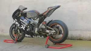 Honda CBR 600 RR (2005 - 06)  (5)