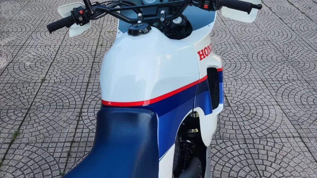 Honda Transalp XL 600V (1987 - 90) 