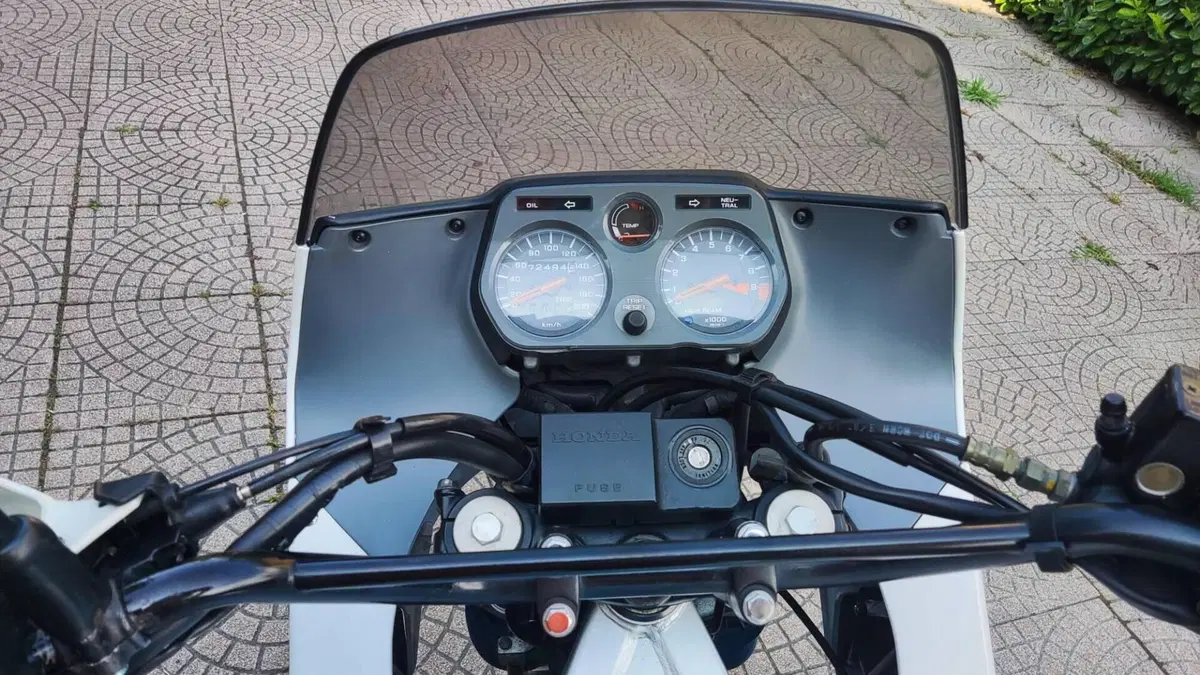 Honda Transalp XL 600V (1987 - 90)  (2)