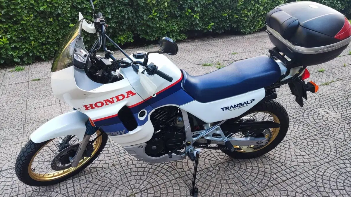 Honda Transalp XL 600V (1987 - 90)  (3)